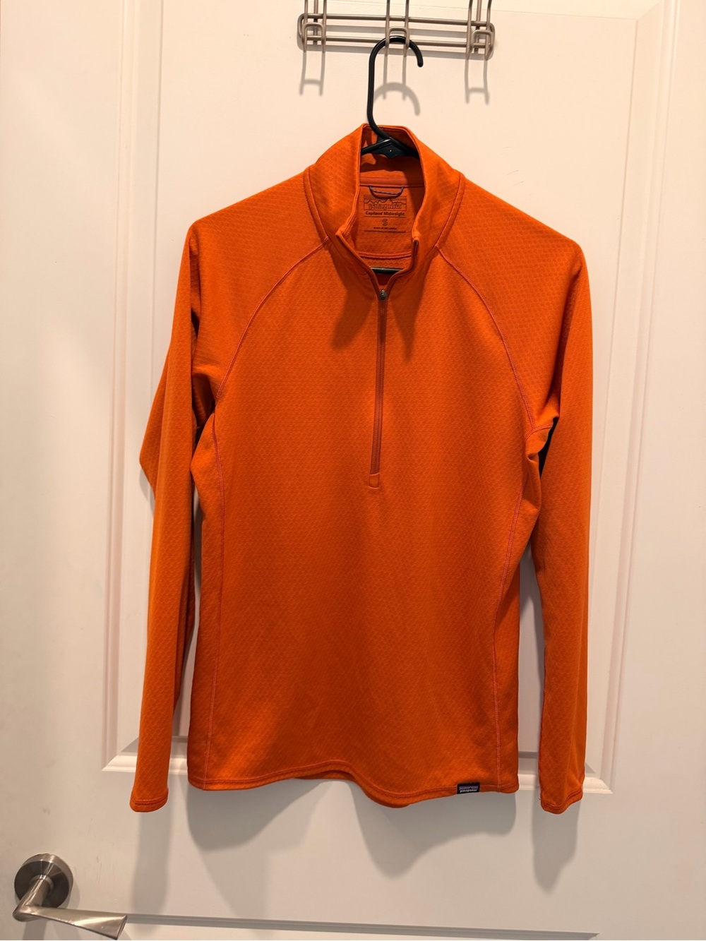 Patagonia Capilene
Midweight Zip-Neck Orange
Base Layer Size S